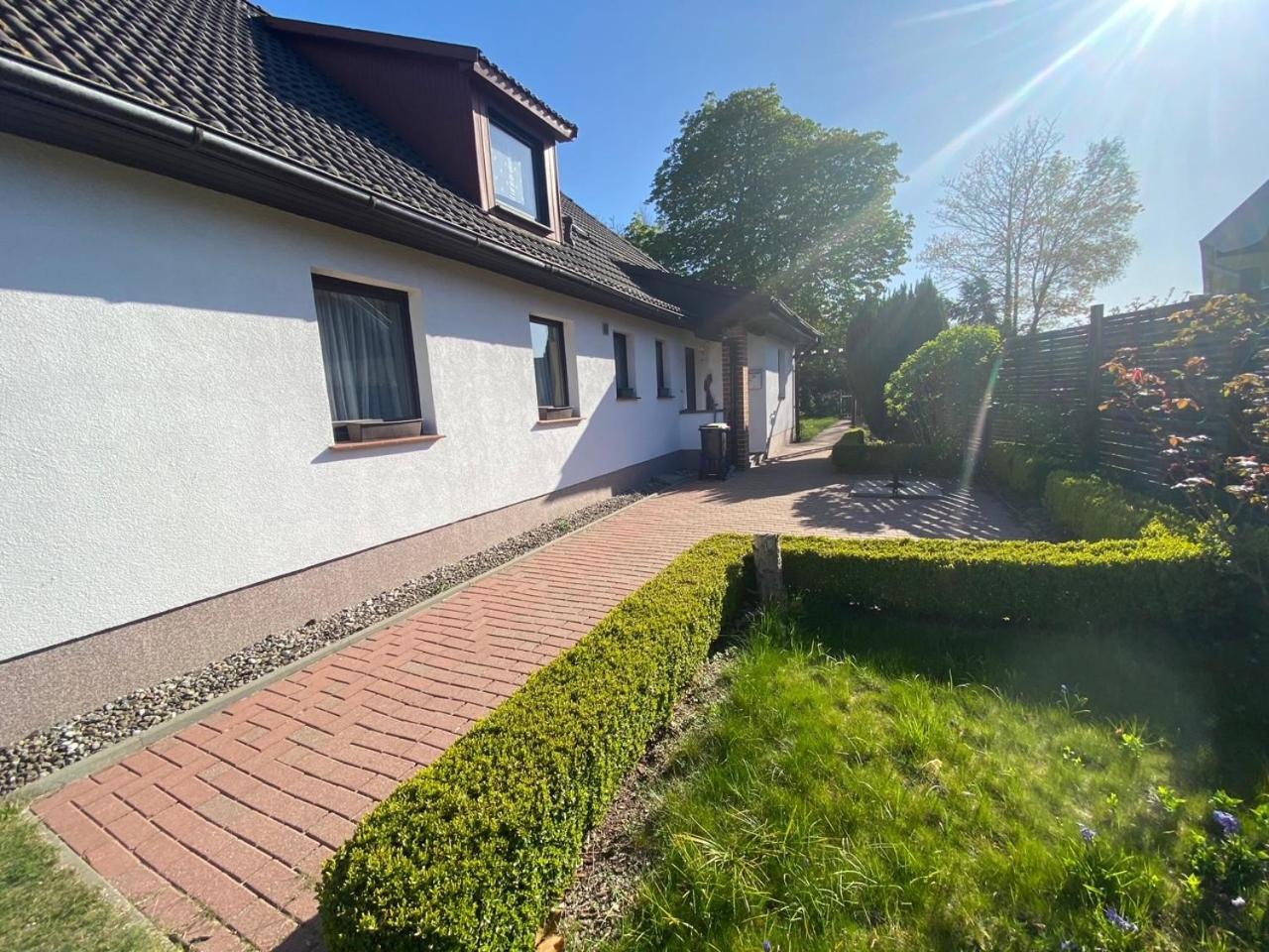 Ostsee-Landhaus Maehl In Prerow Mit Sauna Und Kamin Auch Fuer Gruppen Bagian luar foto